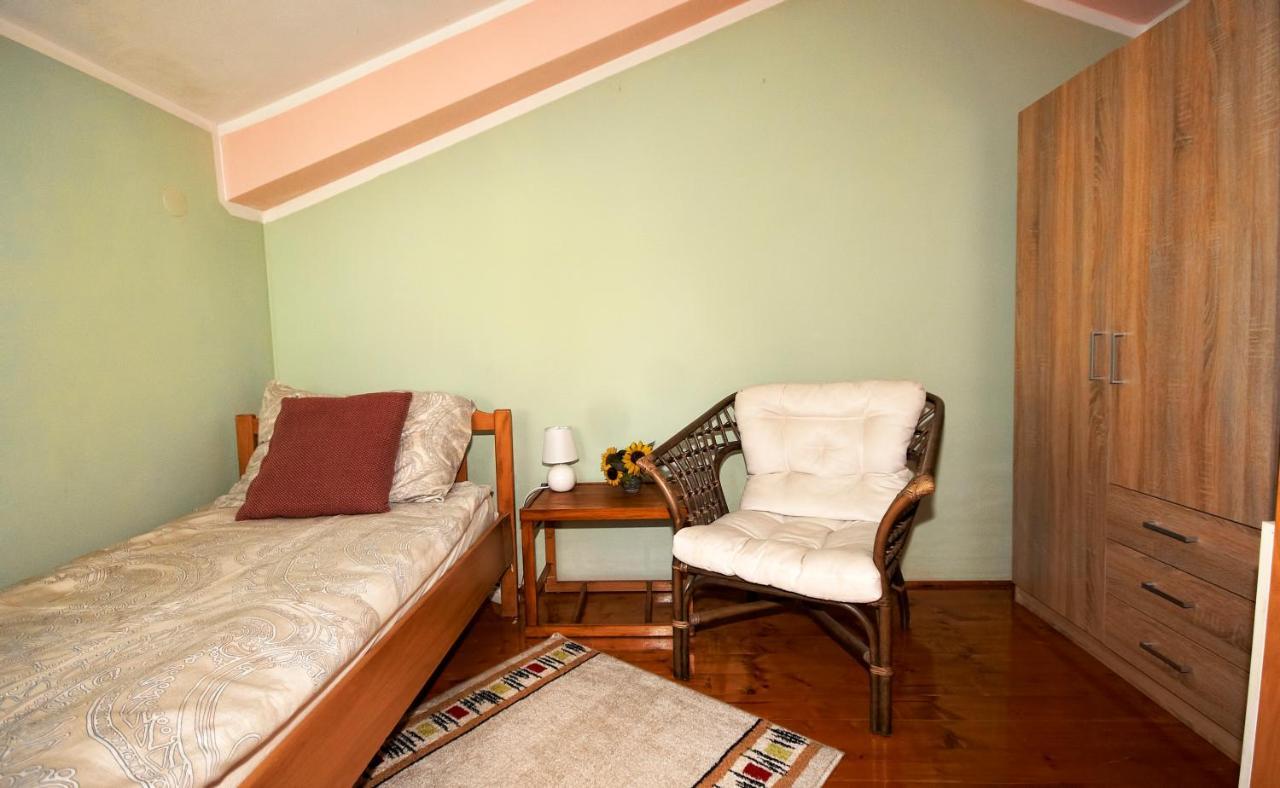 Green House Apartment Pula Ngoại thất bức ảnh